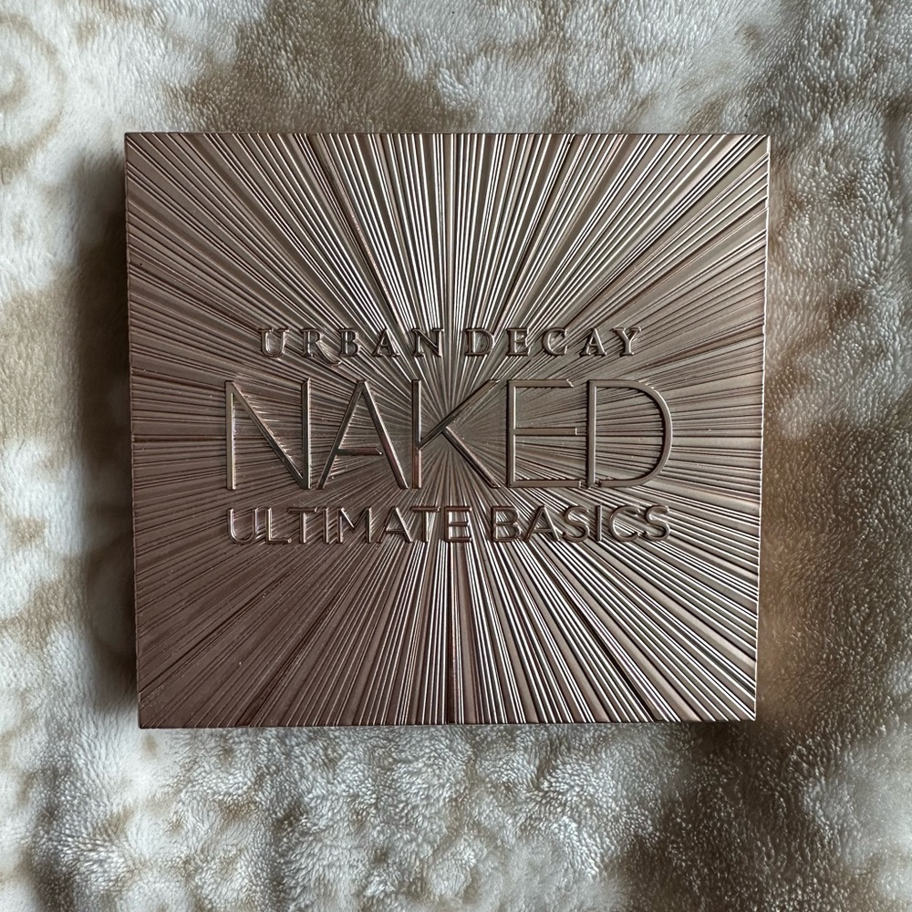 Urban Decay Naked Ultimate Basics eyeshadow palette